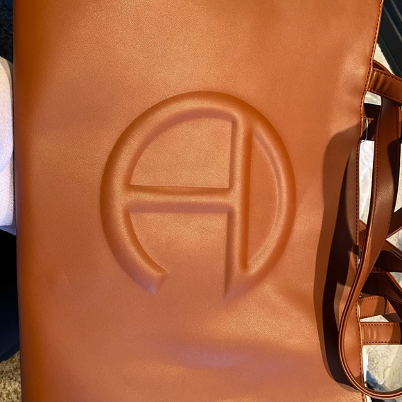 sold out medium shopper telfar bag in the color tan. - Picture 12 of 12